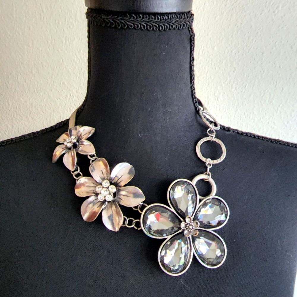 Chunky Floral Necklace